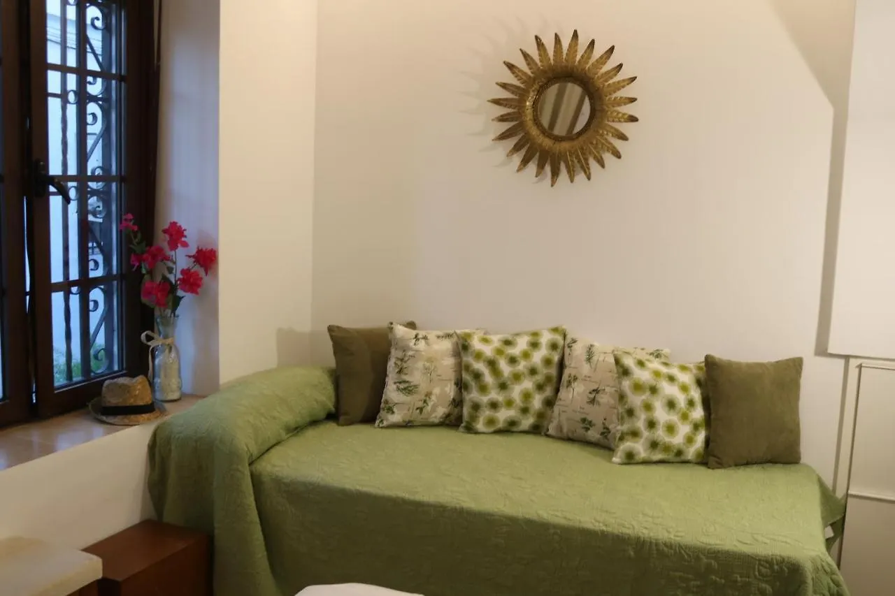 Сasa de vacaciones Villa Benalmádena Pueblo - Casa Josefita, patio with Private Pool-Piscina Privada y solarium